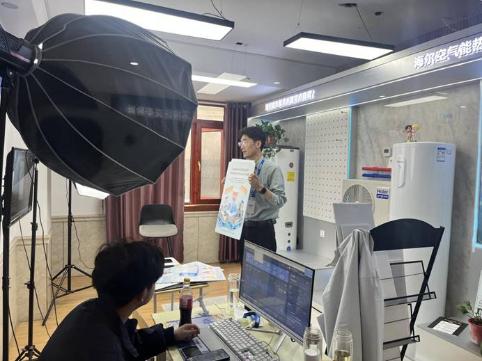 _cgi-bin_mmwebwx-bin_webwxgetmsgimg__&MsgID=1983048468502038990&skey=@crypt_6ec9986a_9f169d888a868979cad2095564ef5a04&mmweb_appid=wx_webfilehelper