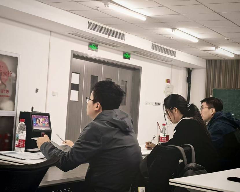 8be683c88ef9d149b5492f4d19f99520